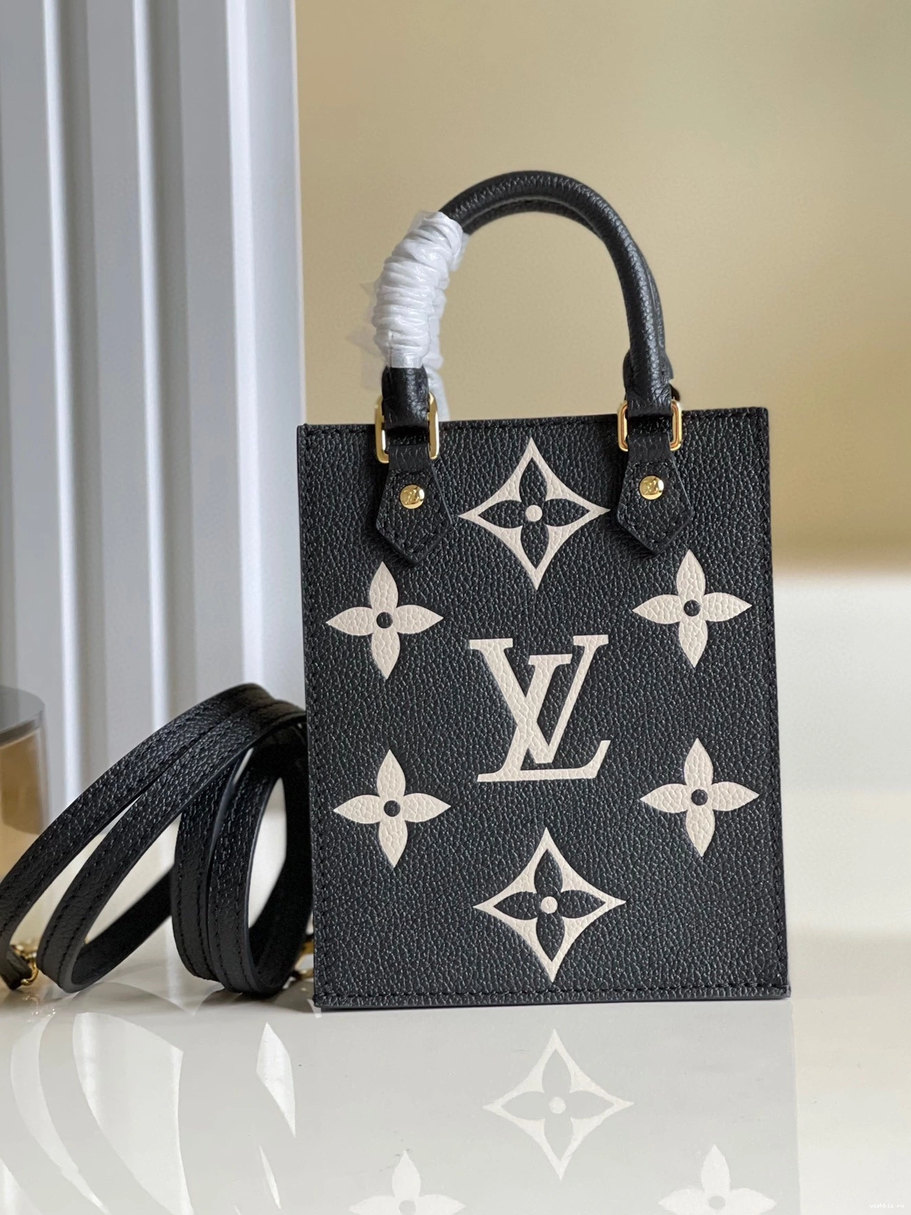 WIS SAC PETIT VUITTON PLAT LOUIS 0927